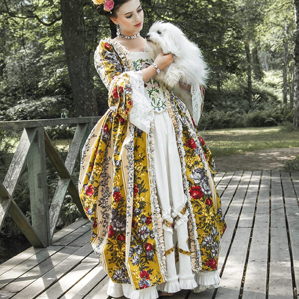 Robe a l'anglaise GUL BLOMMIG ROBE A L’ANGLAISE